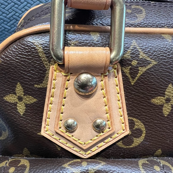 Luis Vuitton Manhattan PM - Picture 6 of 8